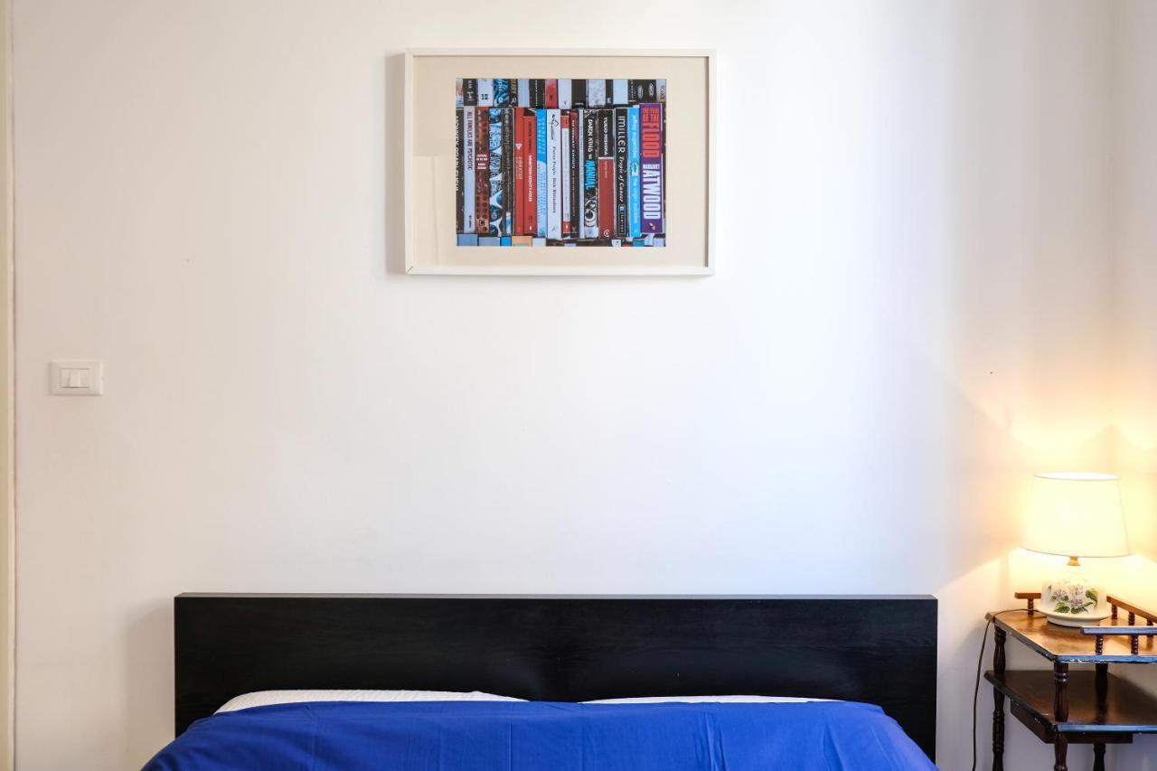 Spacious Apartment With Big Terrace At Colosseum Rome Exterior photo